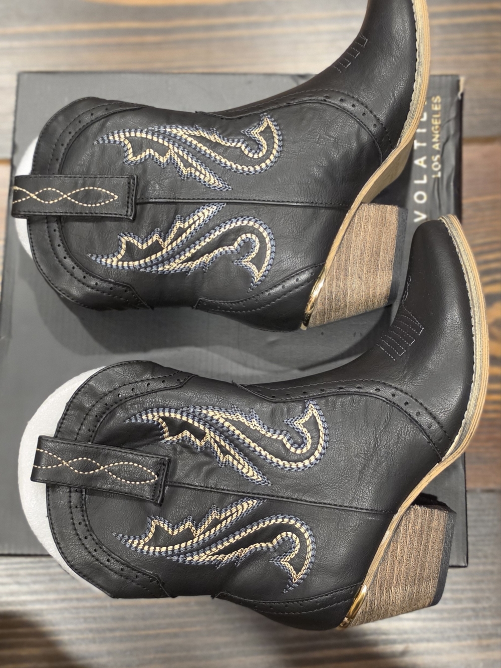 Very Volatile Markie Boot - Picture 5 of 8